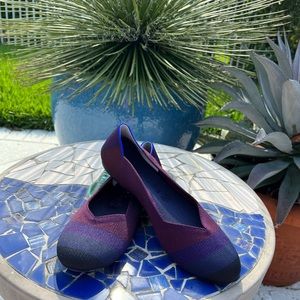 Rothy's BlackBerry Cap-toe 9.5 EUC